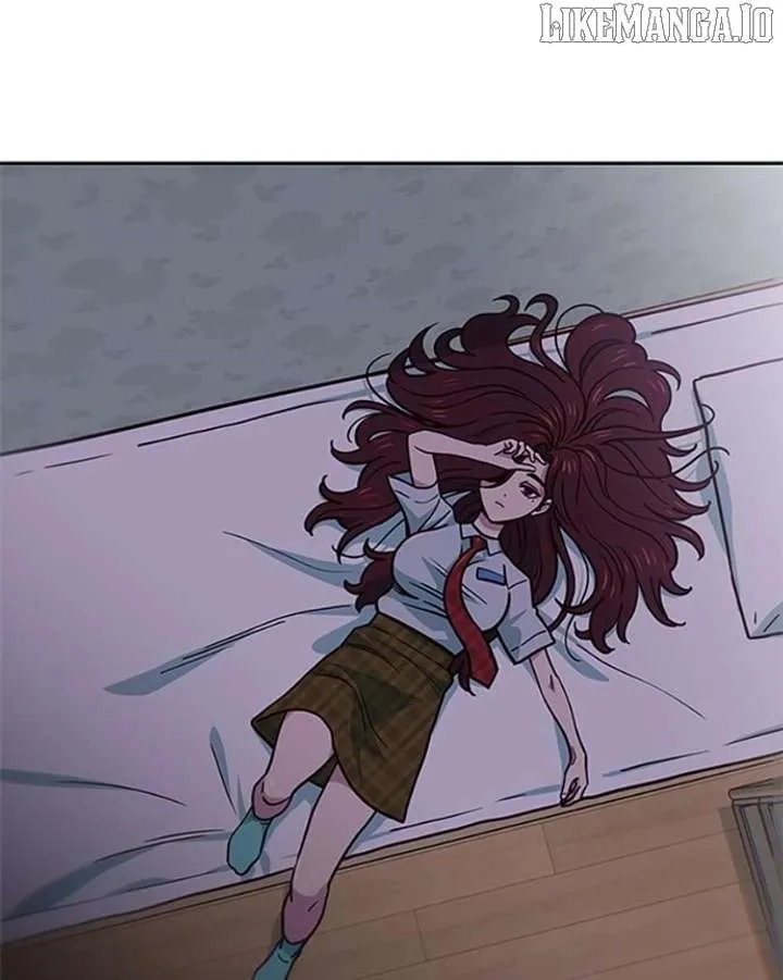 A High School Girl Is a God, But I