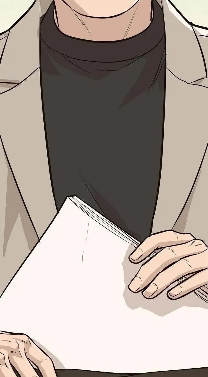 Assistant Manager Lee