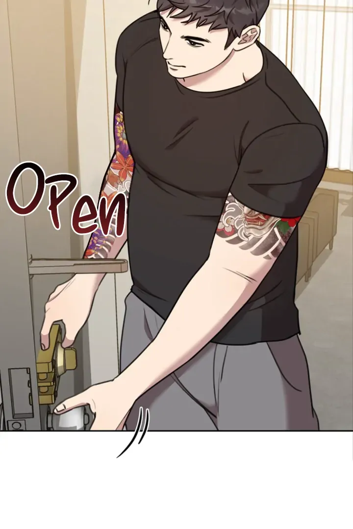 Black and Gray Chapter 4 page 33 - 