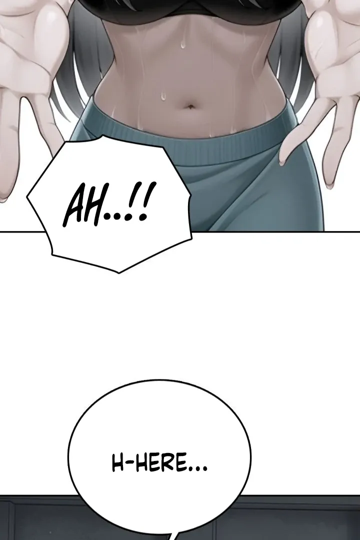 I got trapped inside a container with a married woman Chapter 3 page 32 - 