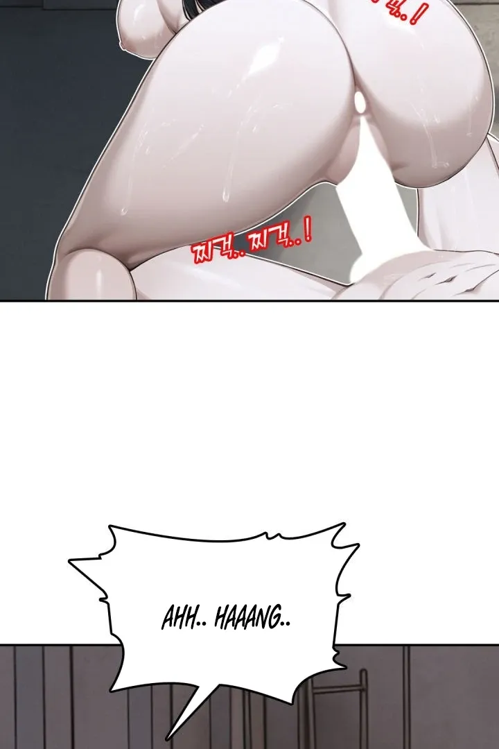 I got trapped inside a container with a married woman Chapter 4 page 66 - 