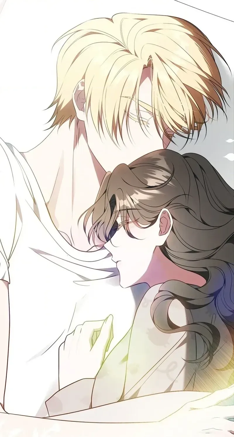 One Day, the Male Lead Fell Into Our House Chapter 3 page 4 - 