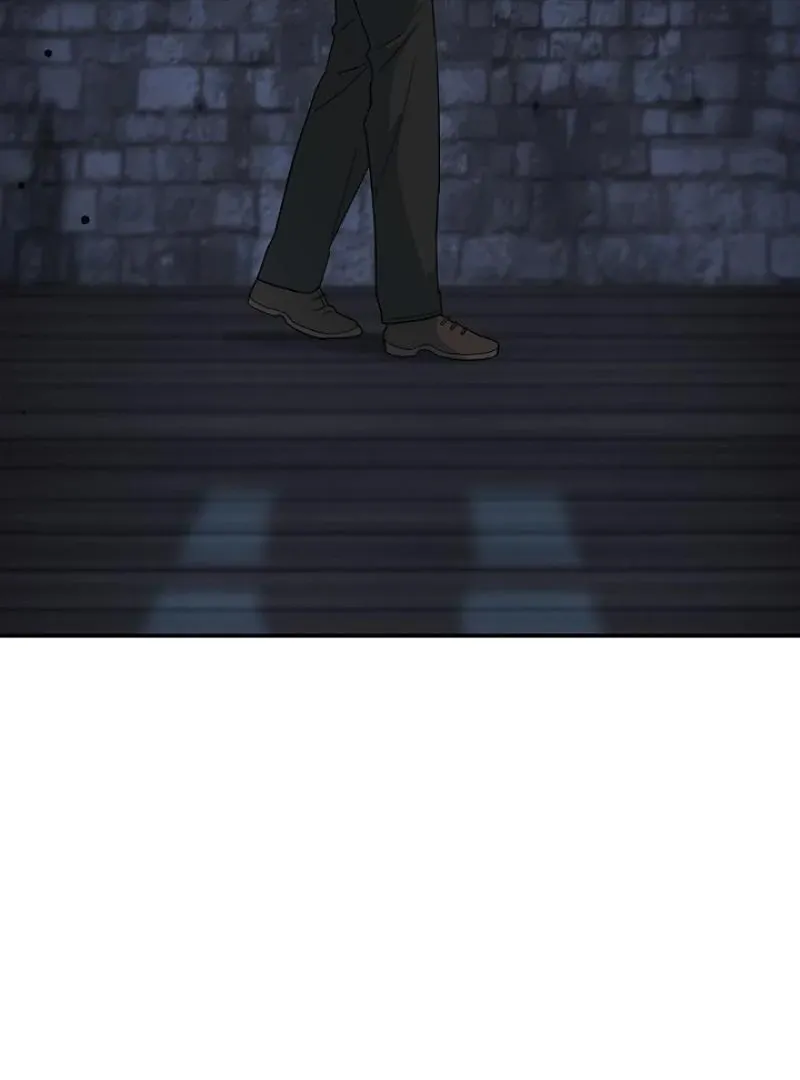 The atmosphere of the novel is in crisis Chapter 20 page 38 - 