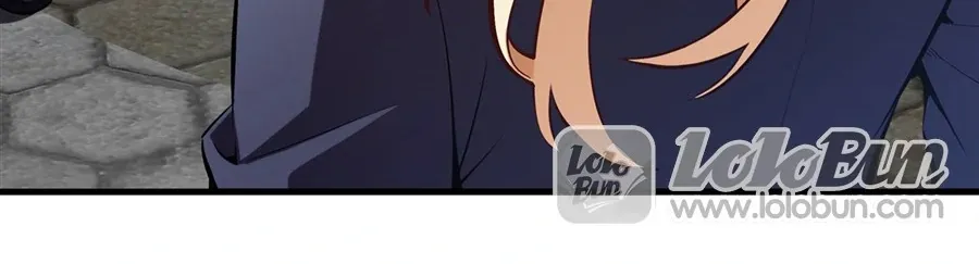 The Yellow-haired Villain in Female Main Character
