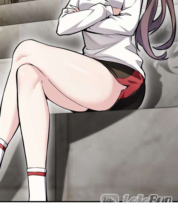 The Yellow-haired Villain in Female Main Character