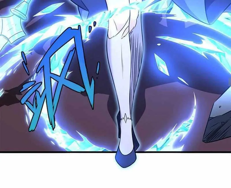 The Yellow-haired Villain in Female Main Character