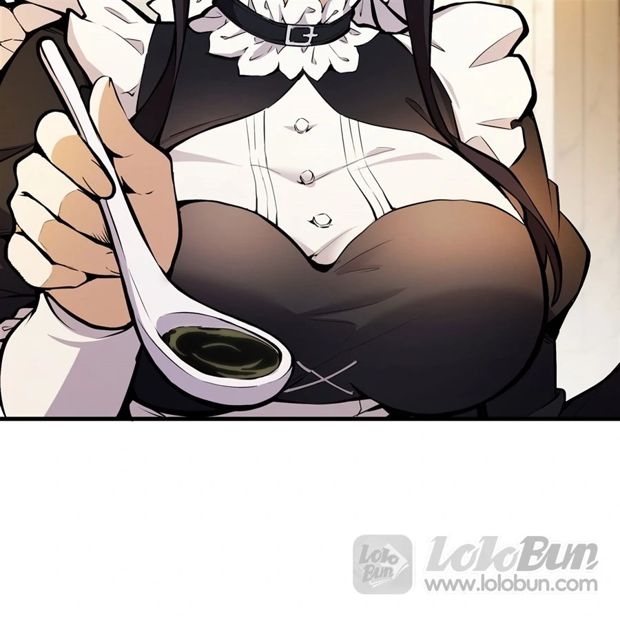 The Yellow-Haired Villain in the Female Main Character
