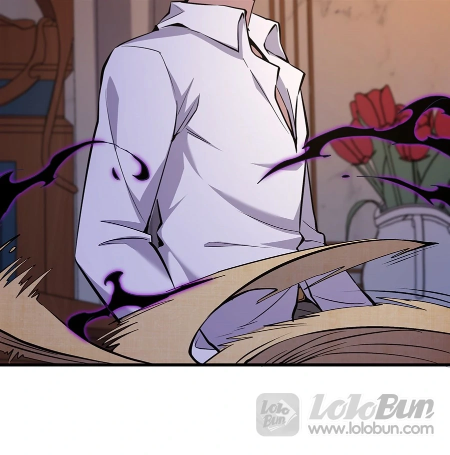 The Yellow-Haired Villain in the Female Main Character