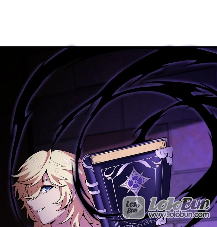 The Yellow-Haired Villain in the Female Main Character