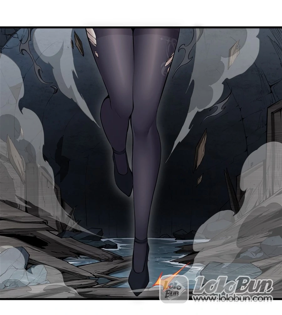 The Yellow-Haired Villain in the Female Main Character