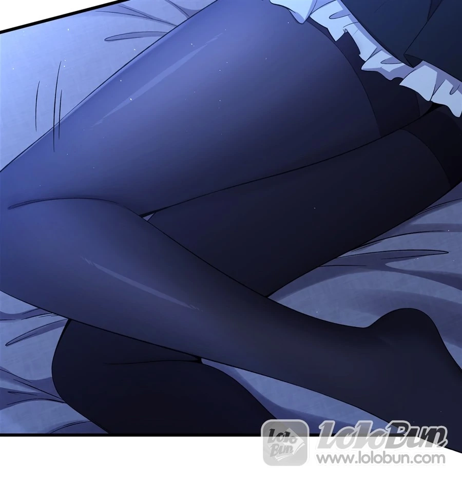 The Yellow-Haired Villain in the Female Main Character