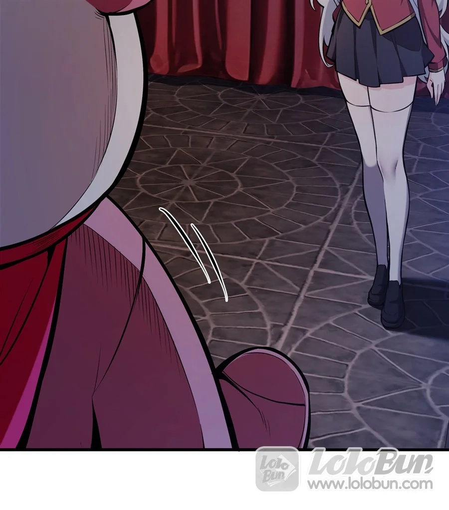 The Yellow-Haired Villain in the Female Main Character