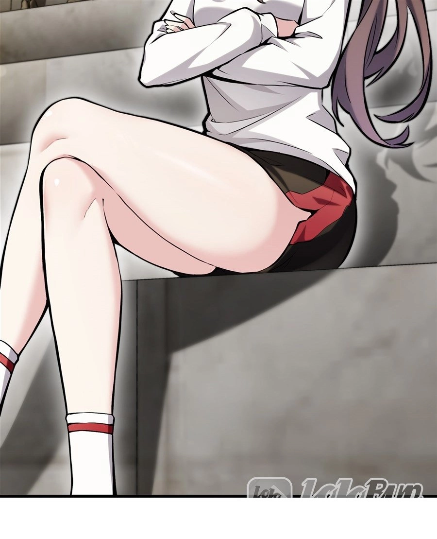 The Yellow-Haired Villain in the Female Main Character